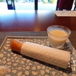 私房菜 きた川 - 白いとうもろこしと毛蟹と帆立貝の春巻き