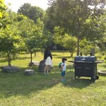 北の住まい設計社 カフェ - 2017.08.06訪問時の妻とチビ