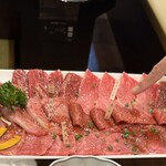 焼肉じゅらく苑 - 肉盛り合わせ皿 ¥7,000