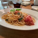 北の住まい設計社 カフェ - フレッシュトマトと有機モッツァレラのパスタ（1,650円）