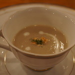 ステーキハウス バロン - 2013.09ゴボウのポタージュ。ゴボウの力強い香りが好きです。