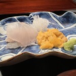 割鮮 入たに - 【 お造り 】「あこう」「赤雲丹」