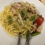 キャンディパフューム - ベーコンとアスパラガスのペペロンチーノ