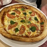 キャンディパフューム - マルゲリータピザ　かなり大きめ