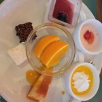 RIO GRANDE GRILL 横浜ベイクォーター - デザート類。カップに入ったやつは結構量がある。