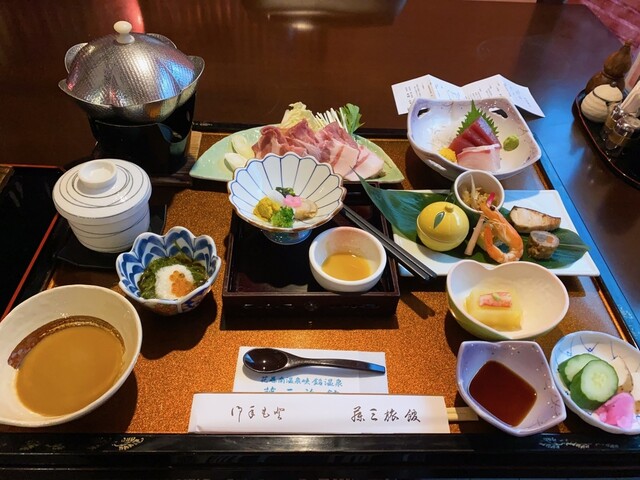 灯 - 花巻（日本料理）の写真