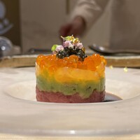 鮨 四心 - マグロのタルタル　マグロ、アボガド、白海老、いくら、キャビア