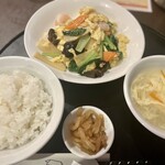 北浜 上海食苑 - 日替わり　海老と玉子と木耳炒め