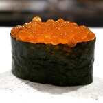 東麻布 天本 - 出始めのイクラ