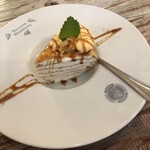 Taverna Hamburg - セットのスイーツミルクレープ