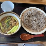 Kyourin - 鶏皮南蛮漬け蕎麦　1,265円　蕎麦は、粗挽き九割蕎麦