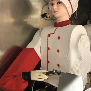 第三代刀削麵機器人“Yasumi Yasushi”