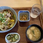 Michi No Eki Shiwa Resutoran Karintei - 気まぐれ豚丼　900円