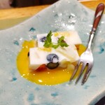 九つ井 - フルーツのサバイヨンソース