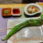 九つ井 - 巨大な万願寺とうがらし