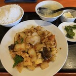 永芳園 - 鶏もも肉と野菜炒め　750円