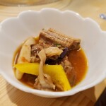 カジュアルフレンチBar 7FUKU - 牛すじの煮込みのお裾分け