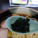 中華麺房 東龍 - 「ワカメ」リフト⤴️