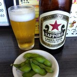 中華麺房 東龍 - サービスおつまみ☆は「枝豆」♪