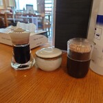 やぶ善 - 卓上調味料。