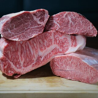 Enjoy Kuroge Wagyu heifer "female beef" that melts in your mouth♪