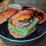 ジョージズ・バーガー - ベーコンチーズバーガー