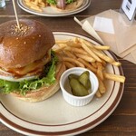 BACK COUNTRY Burger & Cafe - 