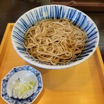 蕎亭う月 - 冷かけそば（白）　900円