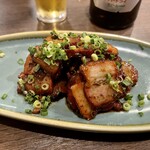 四川 郷土菜 シャンバァロウ - 重慶式バラ肉クミンチャーシュー 800円