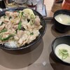 伝説のすた丼屋 綱島店