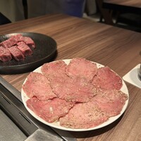 焼肉うしごろ 新宿三丁目店 - 