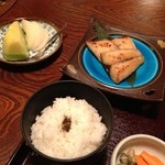 鈴香和 - すずな定食