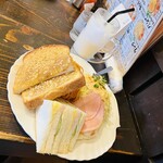 カフェドムッシュ - アイスミルクとサントス