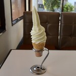 モア松屋 - ソフトクリーム