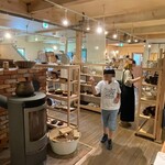 北の住まい設計社 カフェ - ショールーム内観