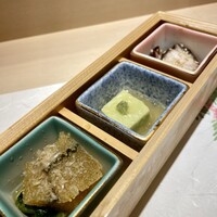 名古屋 栄 栞庵 鮨 やましろ - 前菜   ・つるむらさきと数の子の昆布締め・枝豆豆腐・タコの柔らか煮