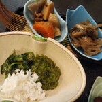 味美家 - 夏の季節ランチのねばねば丼＆小鉢二品