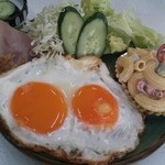 のざわ食堂 - ハムエッグ３００円の目玉焼きの半熟加減はＧＯＯＤ＾＾