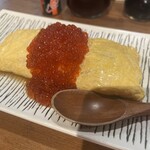 大衆鉄板 たぎつ屋 - いくらがたくさんのオムレツ