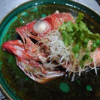 焼津サスエ前田直送　鮮魚のお頭の広東風葱生姜蒸し