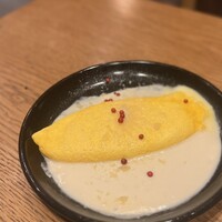 Seafood bar Ermitage 横浜鶴屋町店 - チーズのオムレツ