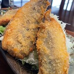 恵 - 薄衣の鯵フライ たまらんです