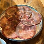 レトロ焼肉たろう食堂 - 