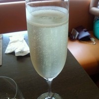 ルカンケ - グラスシャンパン　\1,300