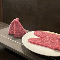 SATOブリアン 本店 - ブリ飯用のシャトーブリアンと塩の赤身