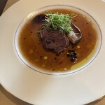 よし奈 - 椎茸のステーキとローストビーフ