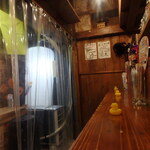 栄町 西口商店 - 店内