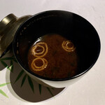 高級和食 札幌 宮川 - 赤出汁