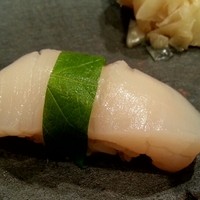 すし屋のさい藤 札幌本店 - ホタテ(2013.09)