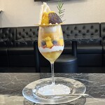 BARAIRO - ドリンク付きで1790円でこのビジュアルが素晴らしいね。味はさておき。